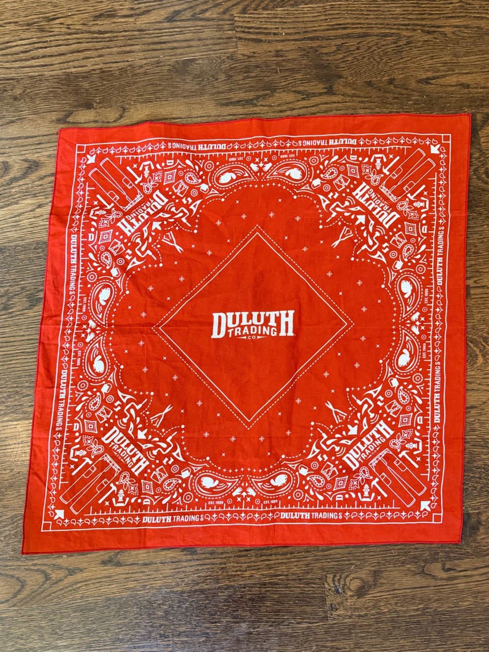 Duluth Trading Co Red and White Bandana Scarf